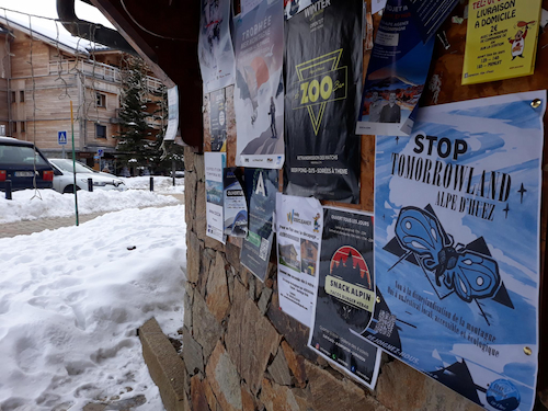 Distribution de flyers à l'Alpe d'Huez le 24 janvier 2024
